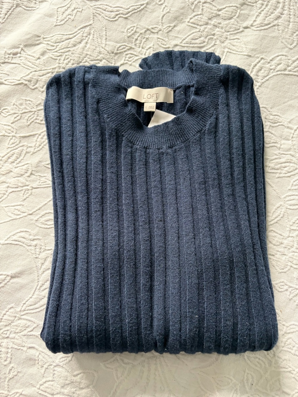 LOFT Ribbed Navy Crewneck Sweater large new